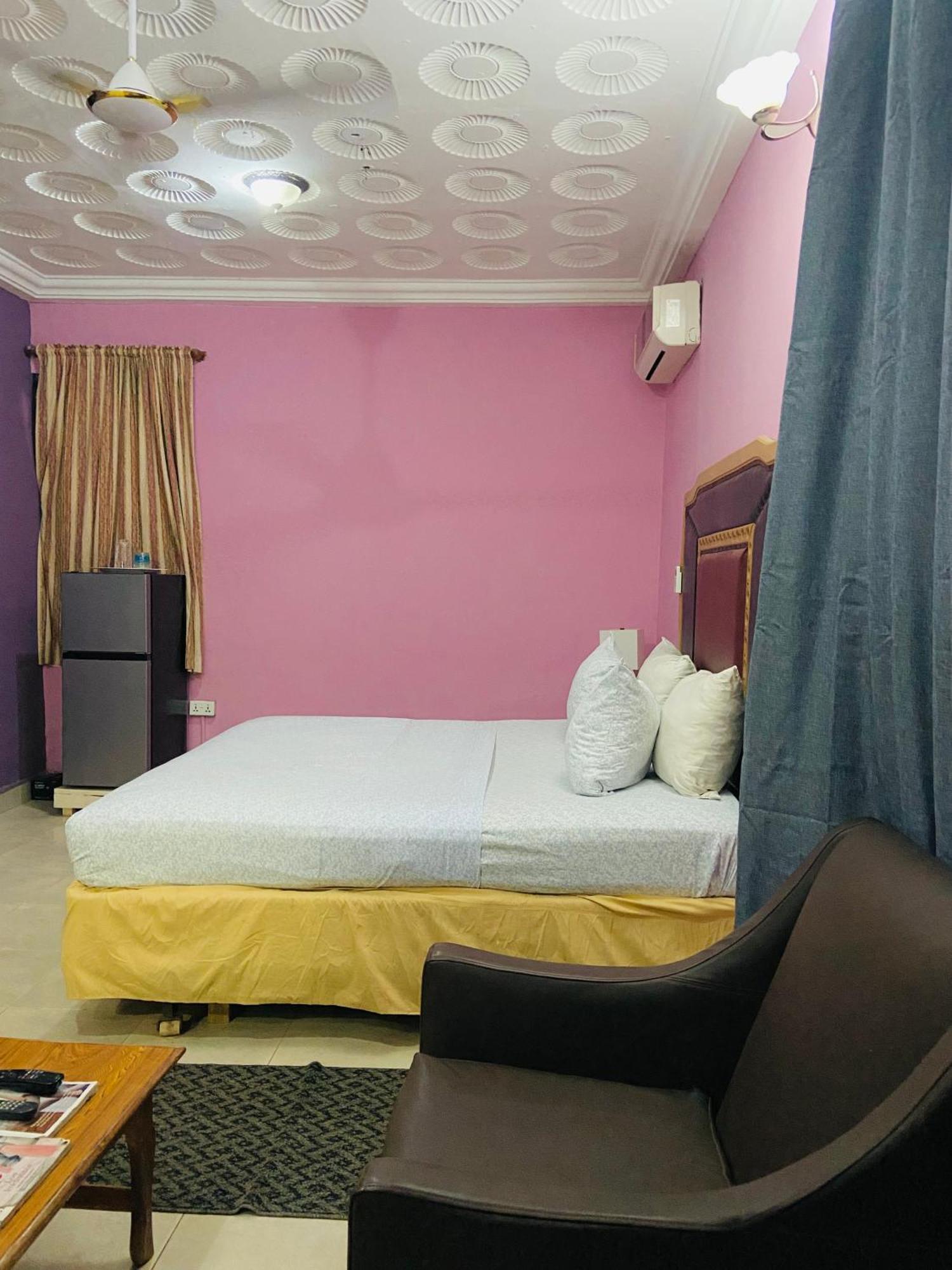 Heaven Gate Hotel Accra Buitenkant foto