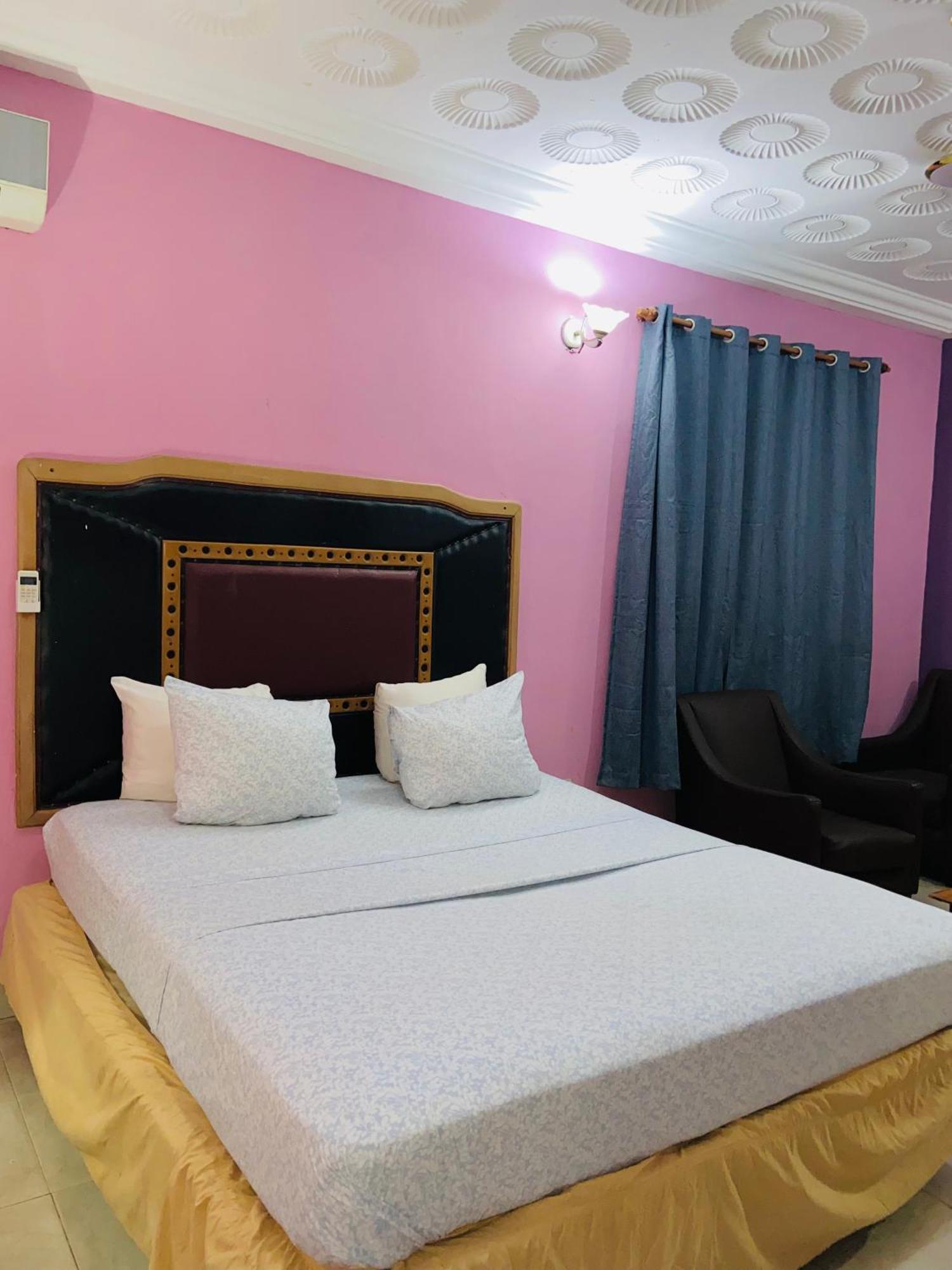 Heaven Gate Hotel Accra Buitenkant foto