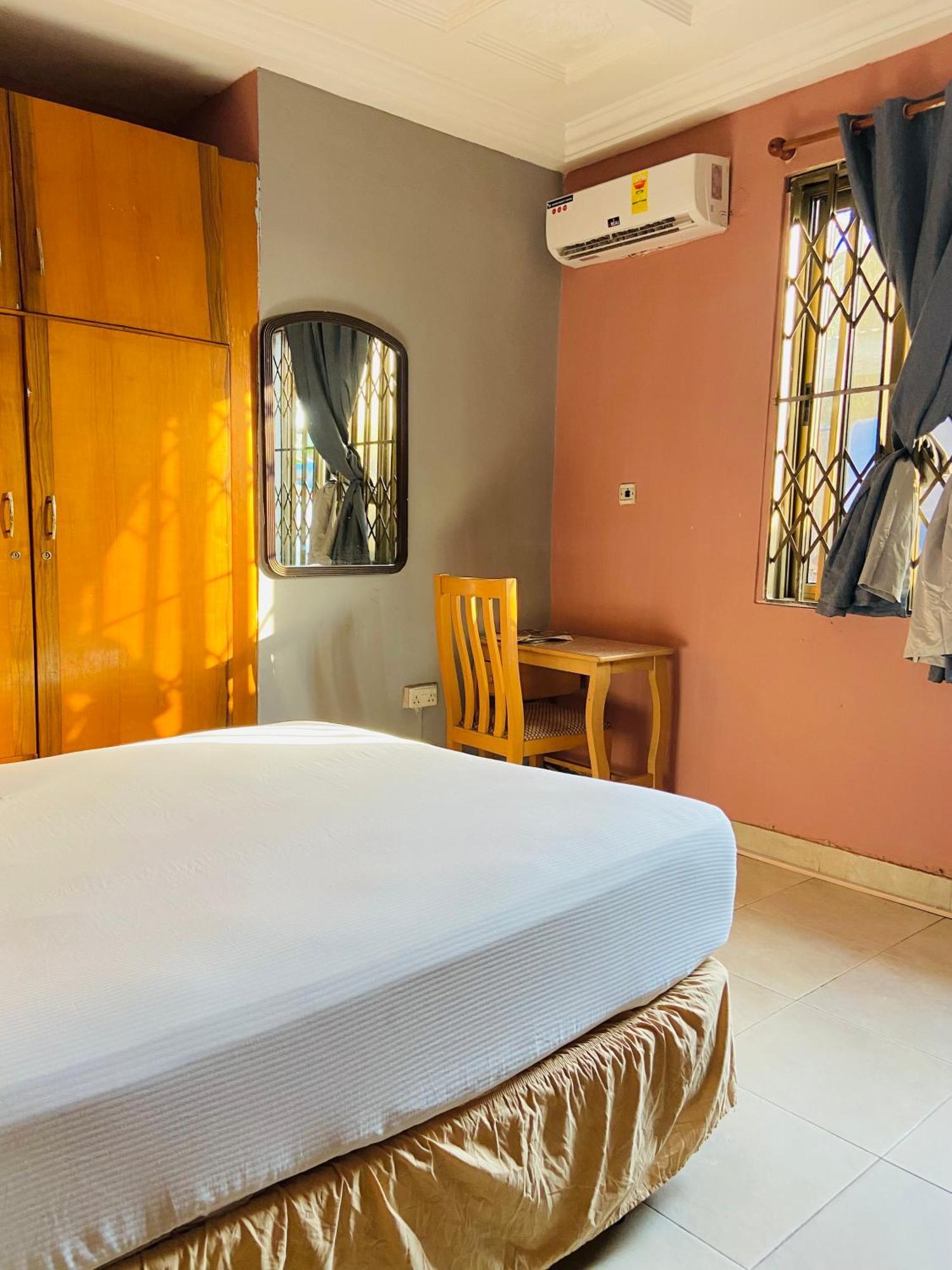 Heaven Gate Hotel Accra Buitenkant foto